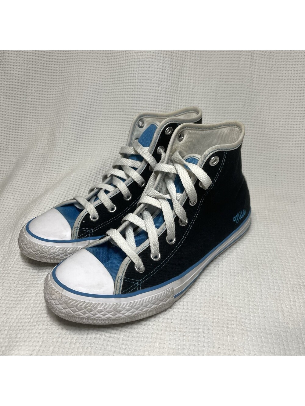 Converse Chuck Taylor All Star 352612C Custom “Mila” Navy Blue High Top Size 3